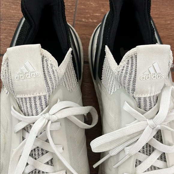 Adidas Boost - Picture 2 of 9